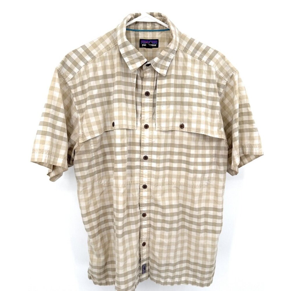 Patagonia Short Sleeve‎ Men’s XL Tan Fishing Vented Button Up Outdoor